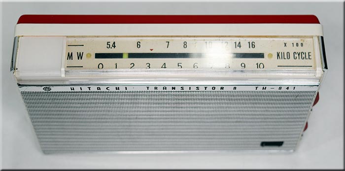 HITACHI MODEL TH-841 MW RADIO