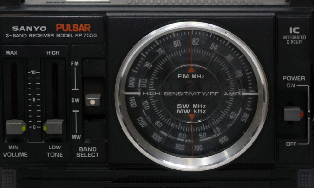SANYO MODEL RP 7550 RADIO 3BAND RADIO