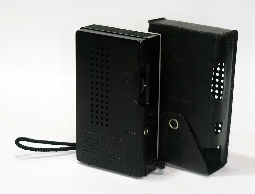 SONY MODEL TR-3500 AM RADIO