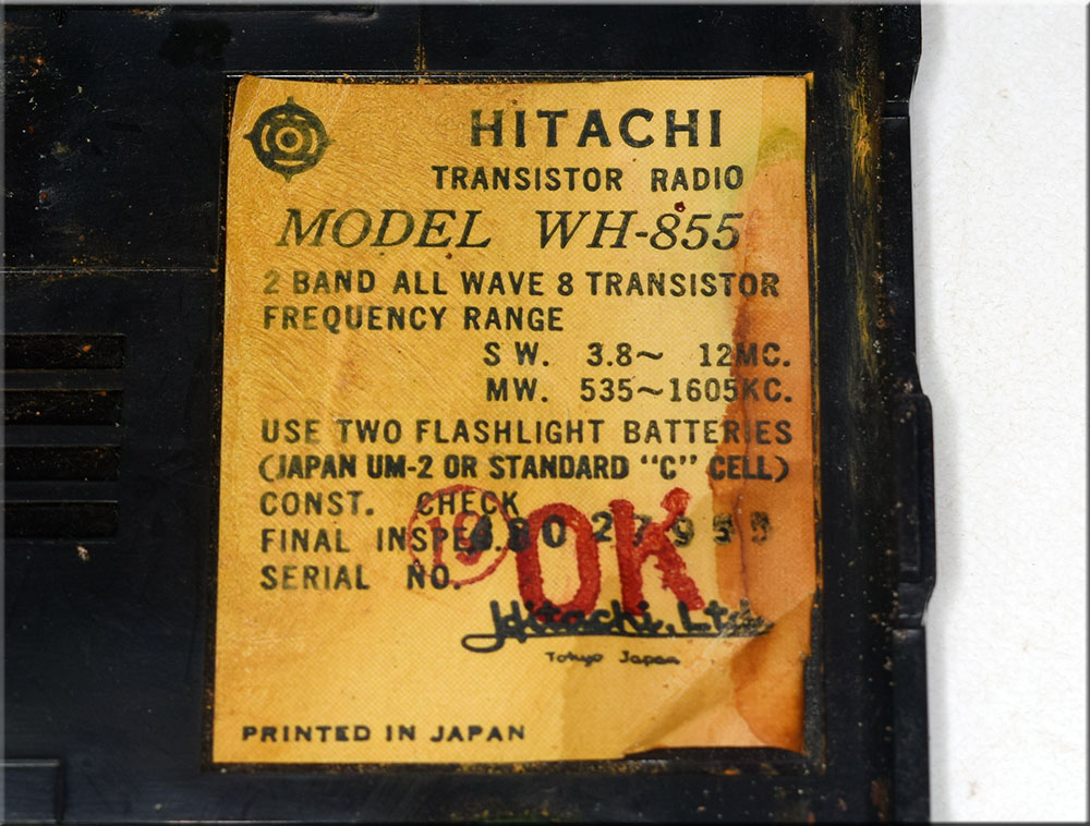 HITACHI MODEL WH-855 MW/SW 2BAND RADIO