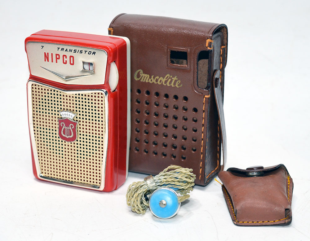 NIPCO MODEL No.707 AM RADIO