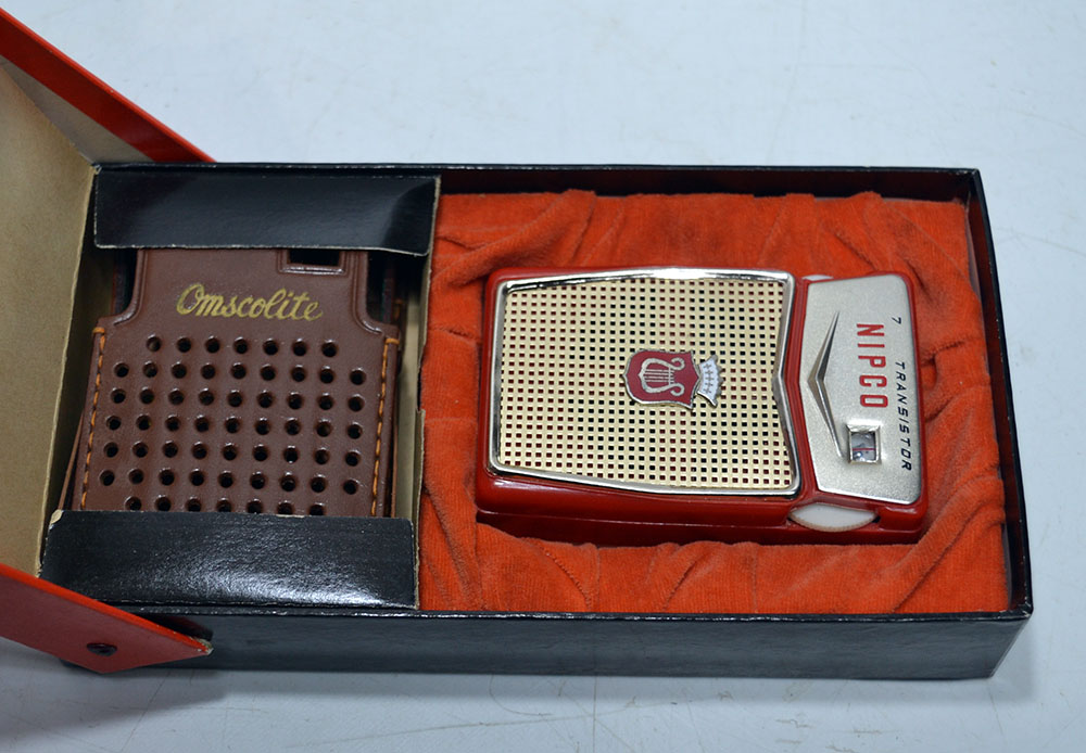 NIPCO MODEL No.707 AM RADIO