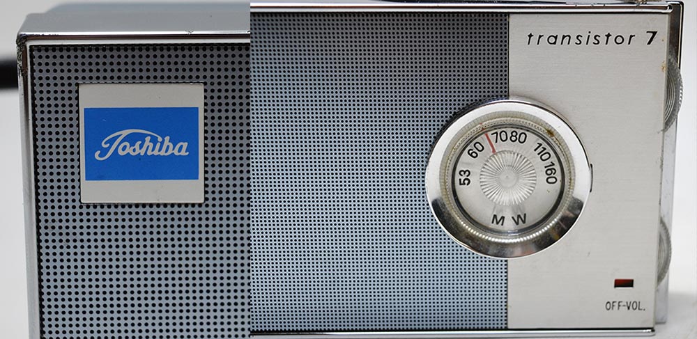 TOSHIBA MODEL 7P-70A AM RADIO
