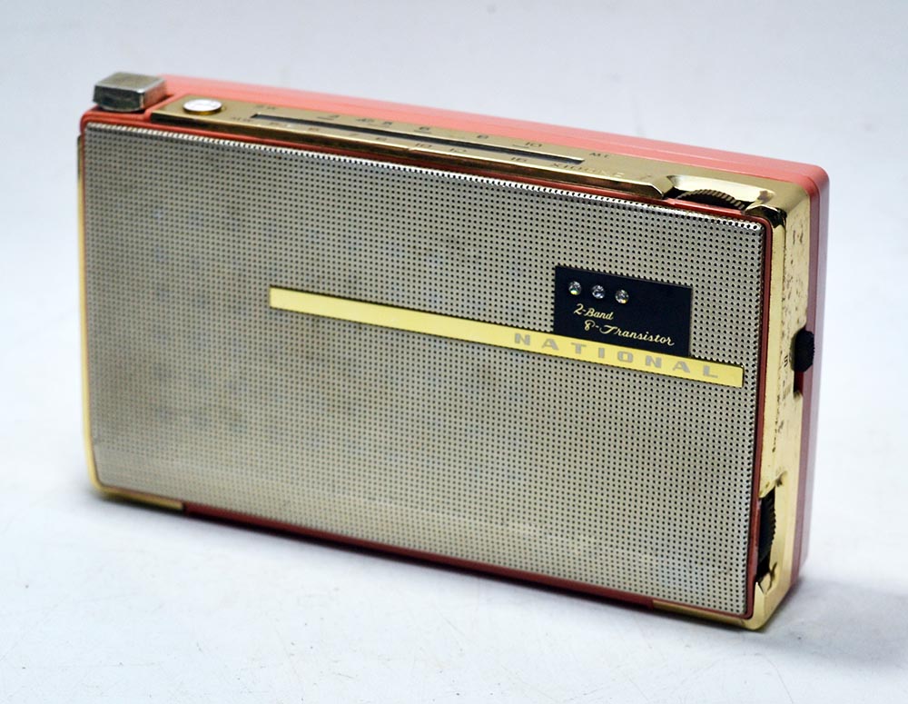 NATIONAL MODEL T-40 MW/SW 2BAND RADIO