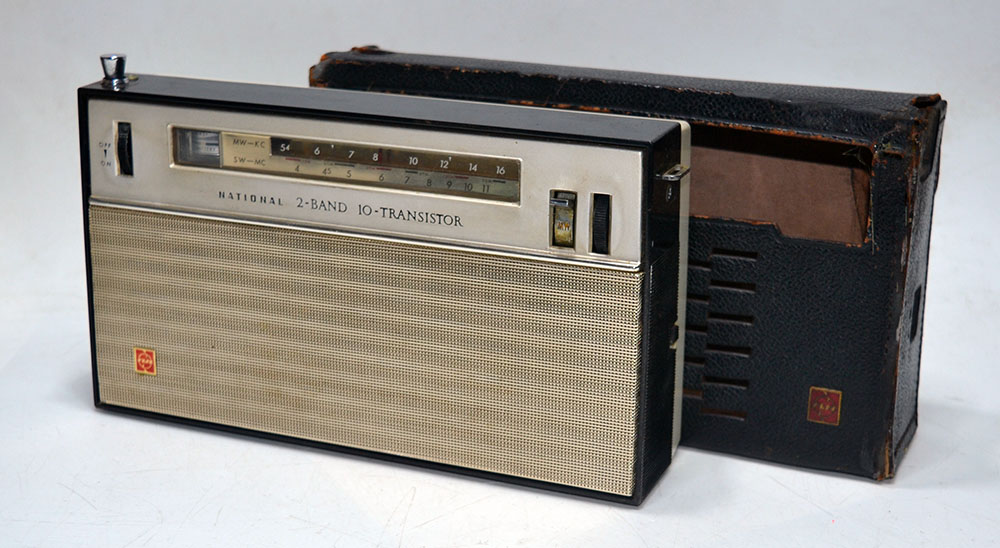 National MODEL T-63 MW/SW 2BAND RADIO