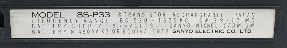 SANYO MODEL 8S-P33 BC/SW 2BAND RADIO