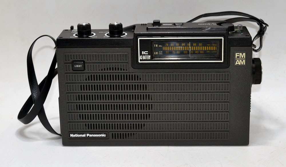 National Panasonic RF-655 AM/FM �QBAND RADIO