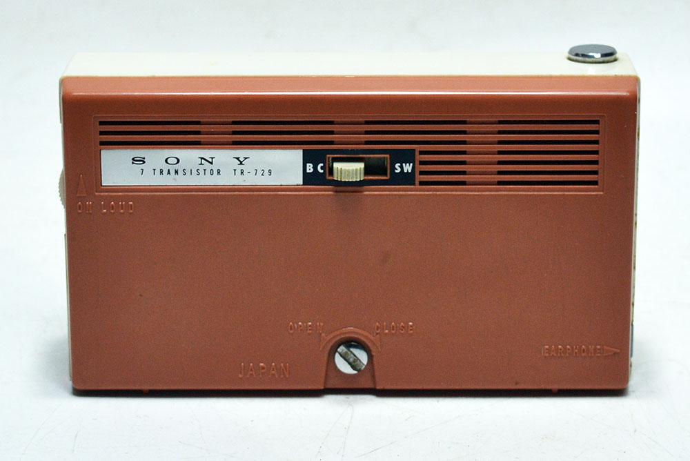 SONY MODEL TR-729 BC/SW 2BAND RADIO